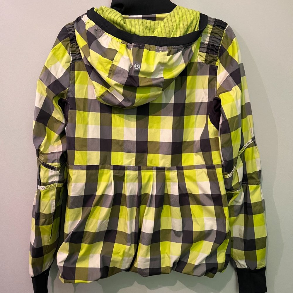 Lululemon Foxy Jacket - Picture 2 of 4